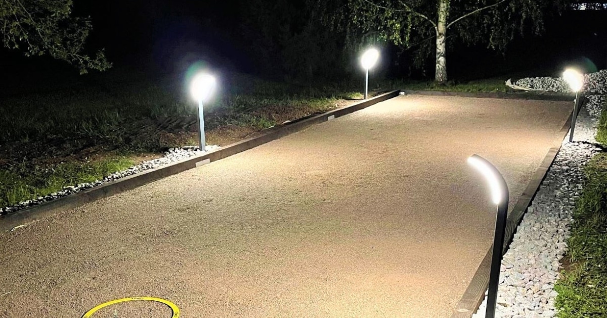 terrain-de-petanque-bornes-led Eclairage terrain de pétanque avec bornes led